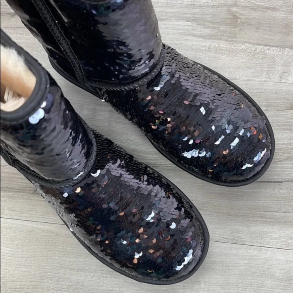 🍁 UGG 🍁 CLASSIC SHORT SEQUIN BLACK BOOTS - Picture 11 of 15